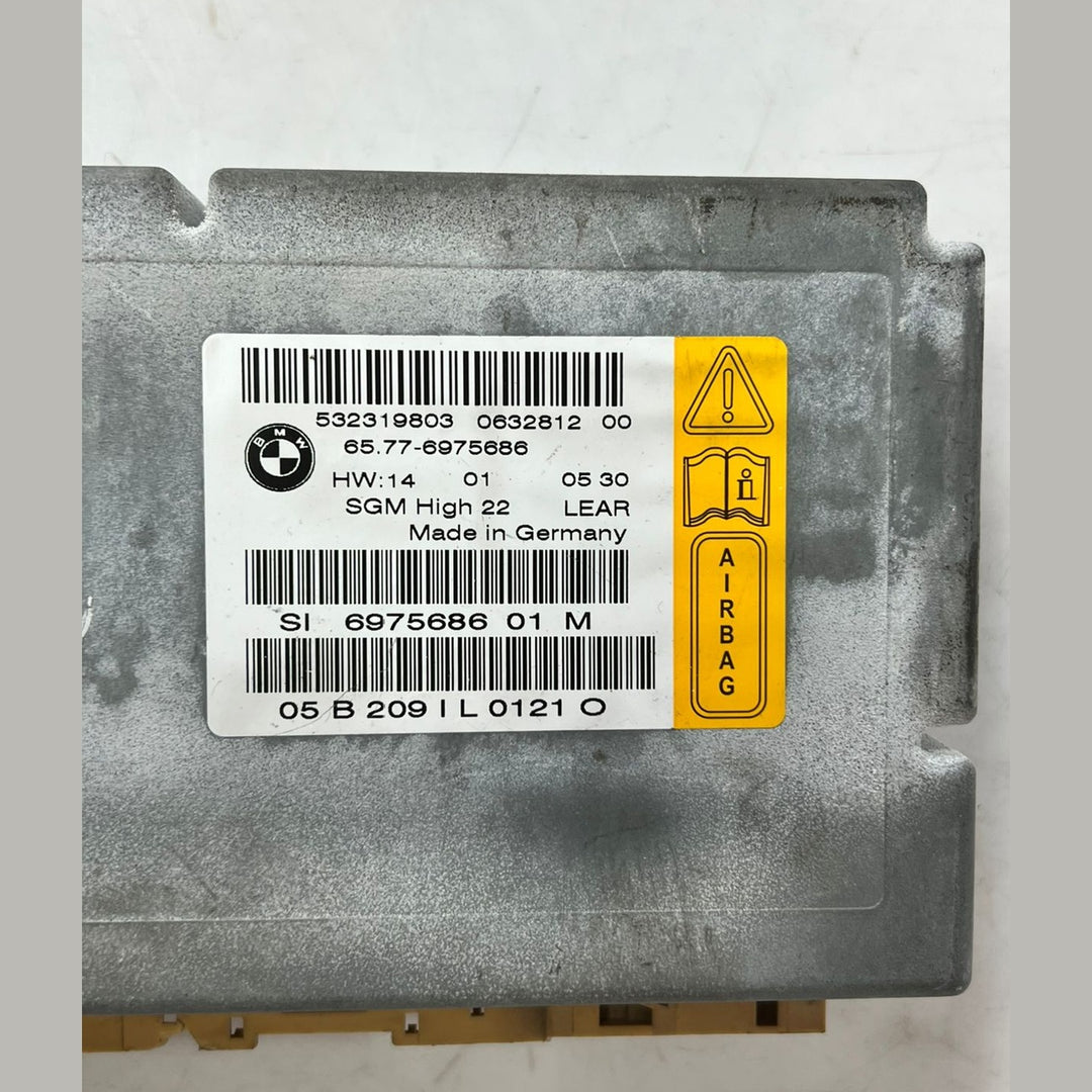 BMW 5 & 6 Series E60 E61 E63 ECU with Gateway Module HIGH 10 SGM Airbag SRS 6975686BMW 5 & 6 Series E60 E61 E63 ECU with Gateway Module HIGH 10 SGM Airbag SRS 6975686