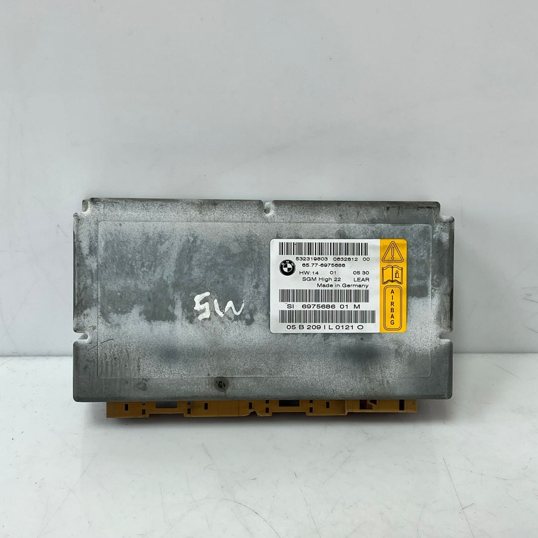 BMW 5 & 6 Series E60 E61 E63 ECU with Gateway Module HIGH 10 SGM Airbag SRS 6975686BMW 5 & 6 Series E60 E61 E63 ECU with Gateway Module HIGH 10 SGM Airbag SRS 6975686