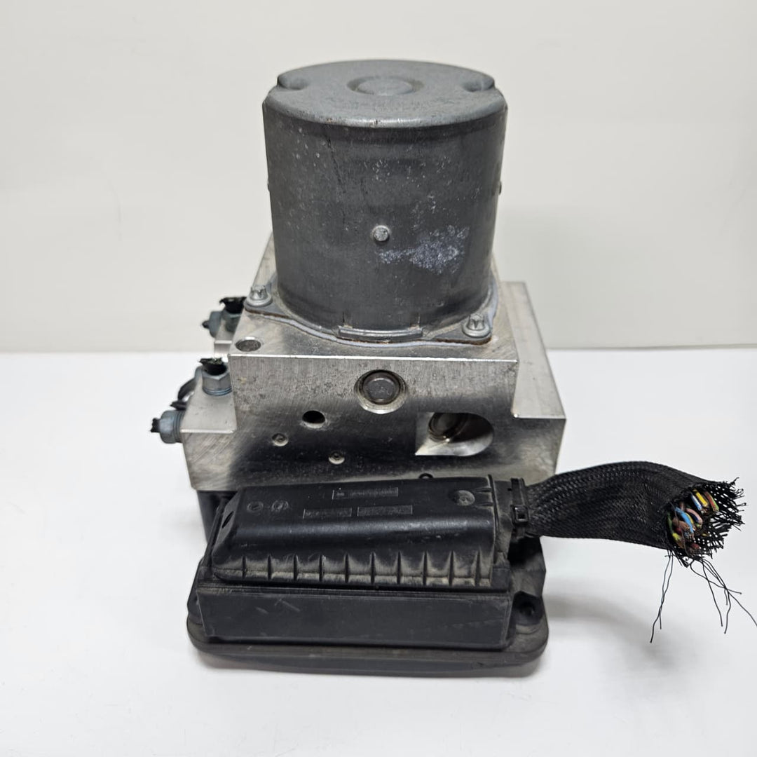 2011-2016 BMW 528i, 535i, 550i, 640i, 650i ABS Pump Module 6795519 USED