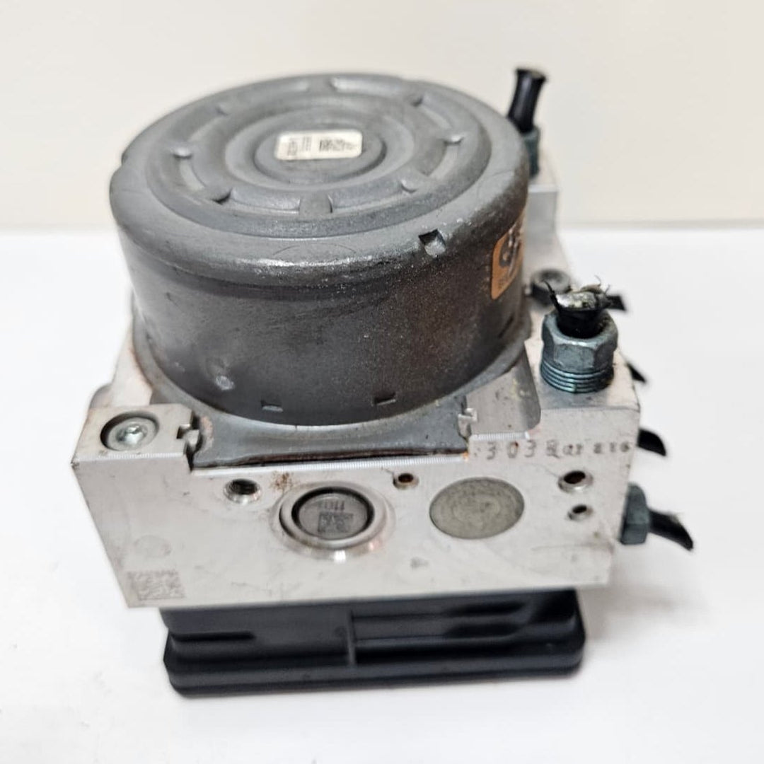 2012-2016 BMW 3-Series F30 328i 320i ABS Pump 6861376 USED