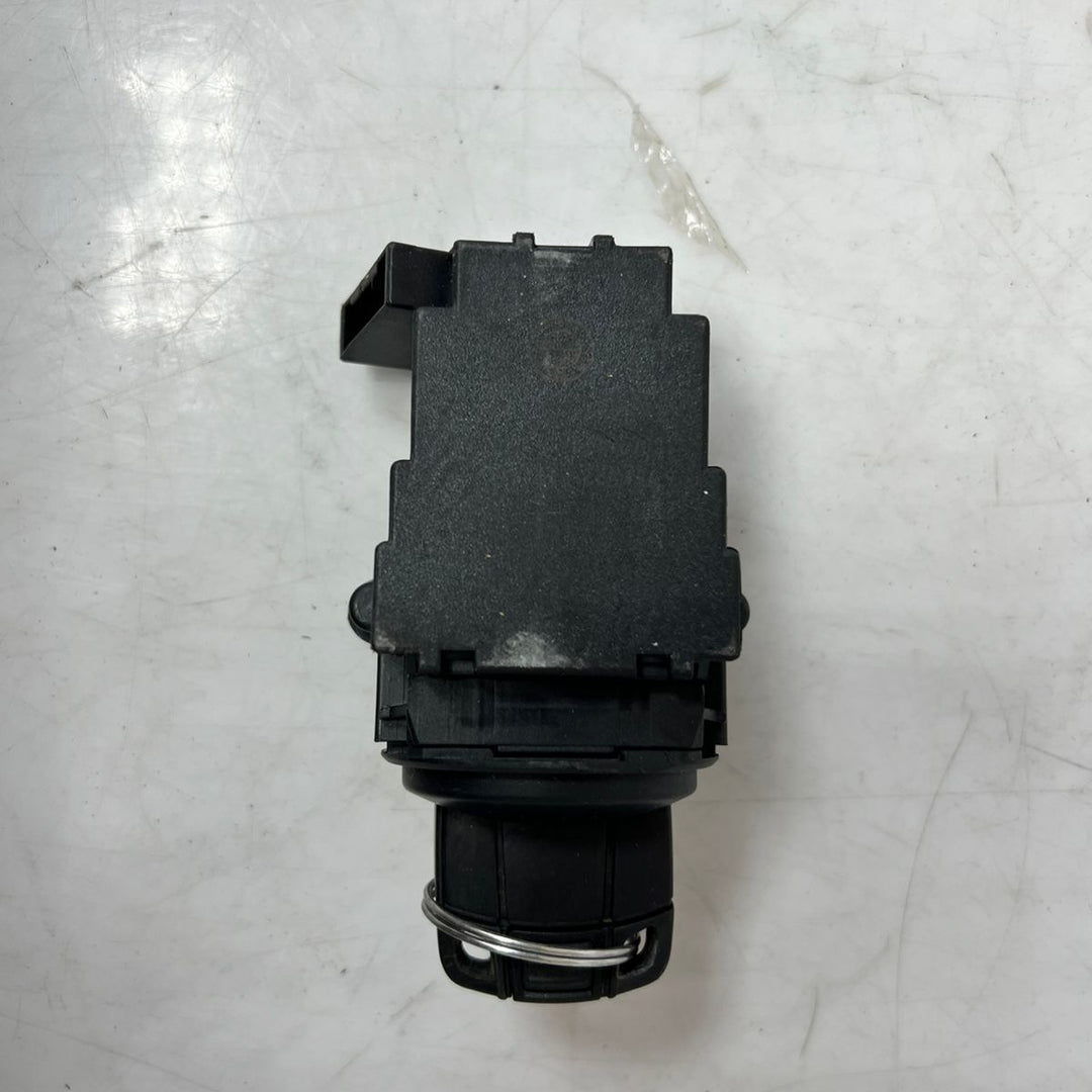 BMW X5 E70 / 550i / 650i / 750i DME ECU ME9.2 N62TU 4.8L OEM 7576551 SET