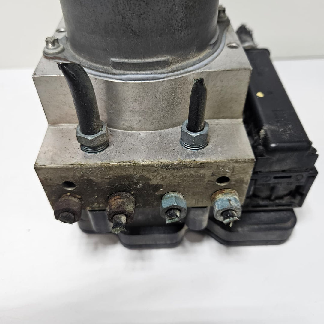 BMW 5 Series F10 F11 F07 Gran Turismo ABS Pump Control Module 6868327 USED