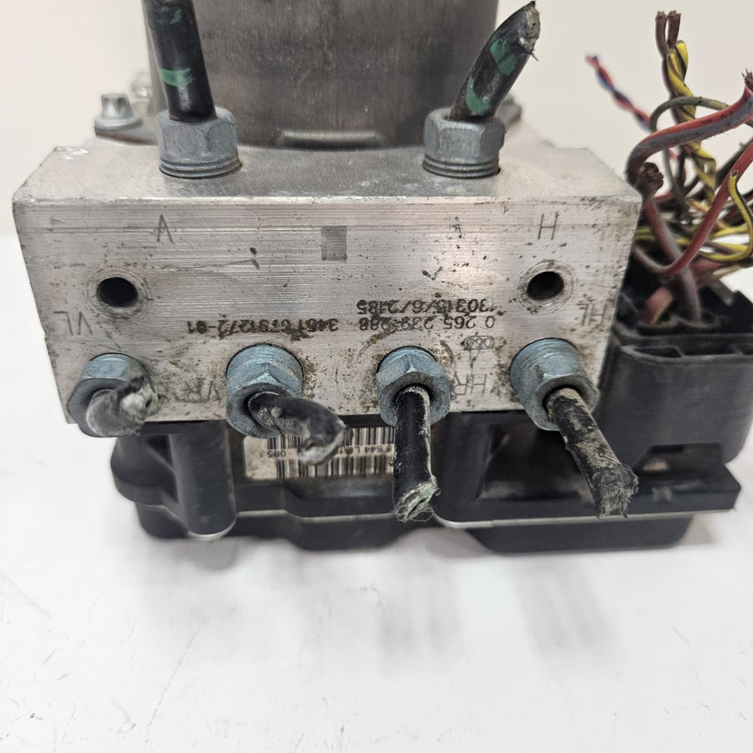 2012-2015 BMW X1 E84 Anti-Lock Brake System ABS Module 6860216 OEM USED