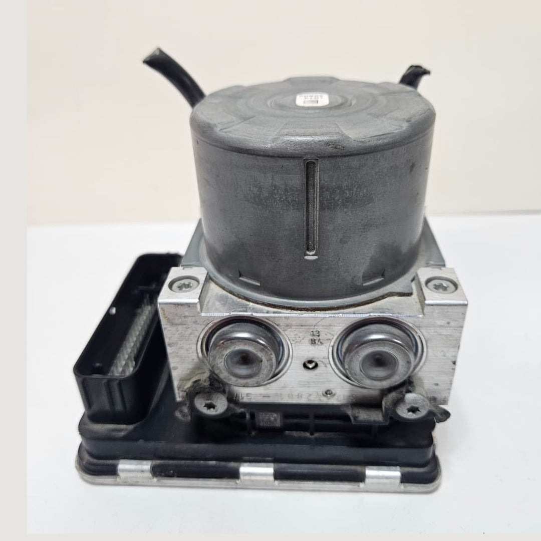 2021 BMW 320i G20 ABS Module Assembly 5A2A748-01 USED