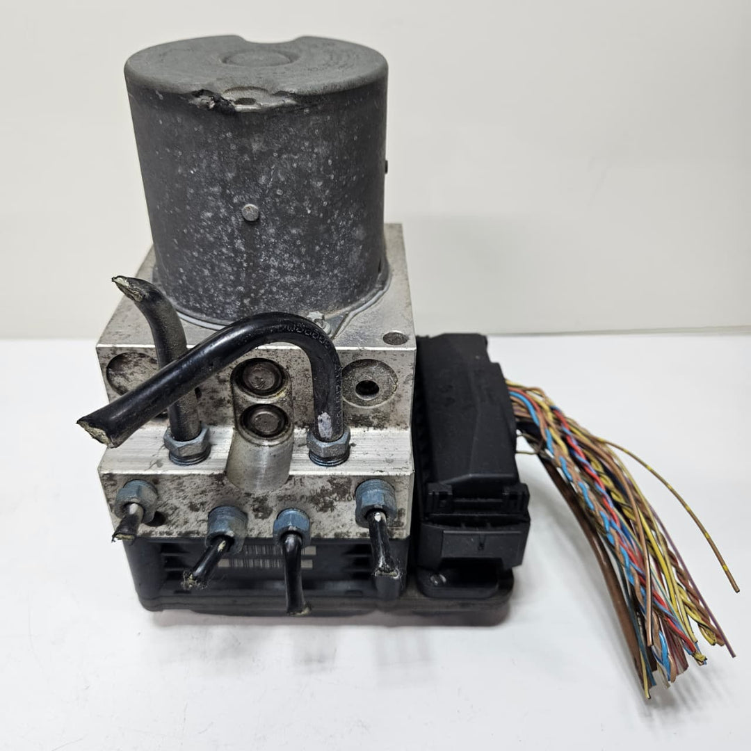2008-2014 BMW X5 E70 X6 E71 ABS Anti Lock Brake Pump Control Module 6785266