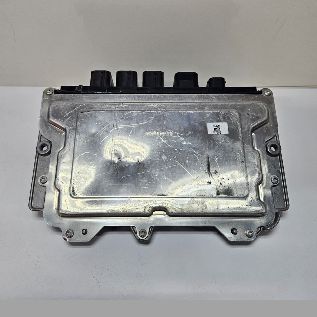 OEM BMW F30 318i Engine Control Unit B38 Bosch 8663284 OEM