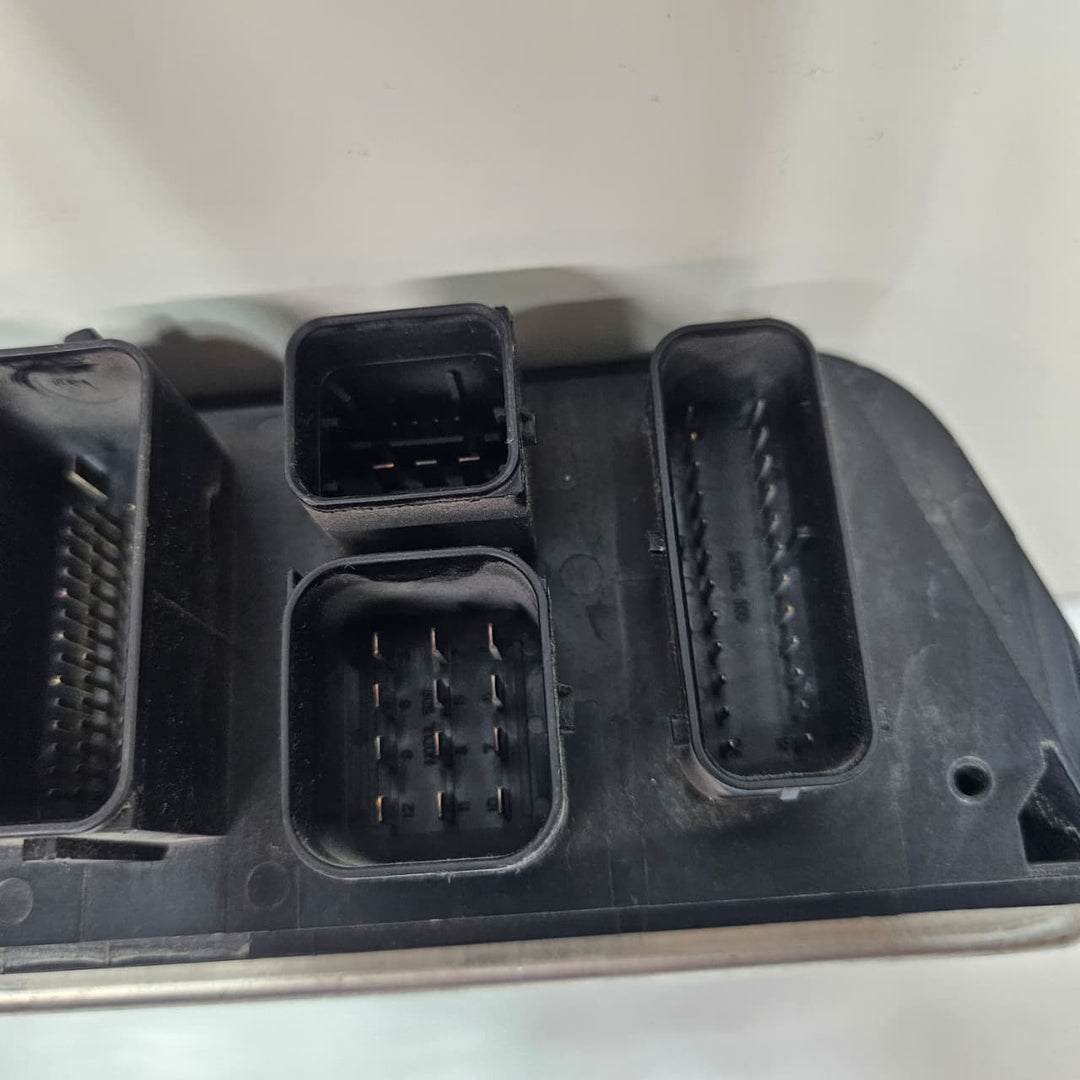 OEM BMW F30 318i Engine Control Unit B38 Bosch 8663284 OEM