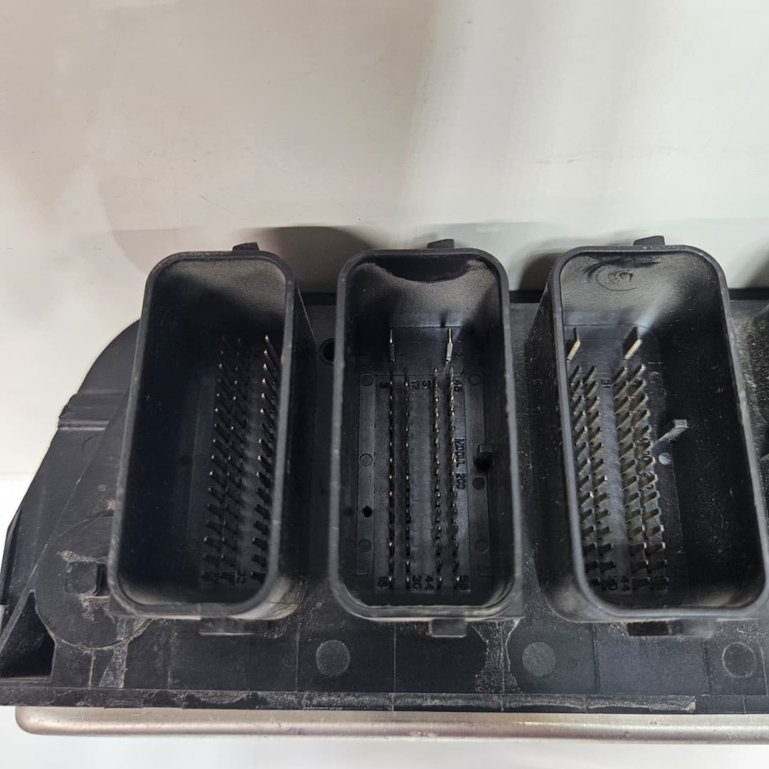 OEM BMW F30 318i Engine Control Unit B38 Bosch 8663284 OEM