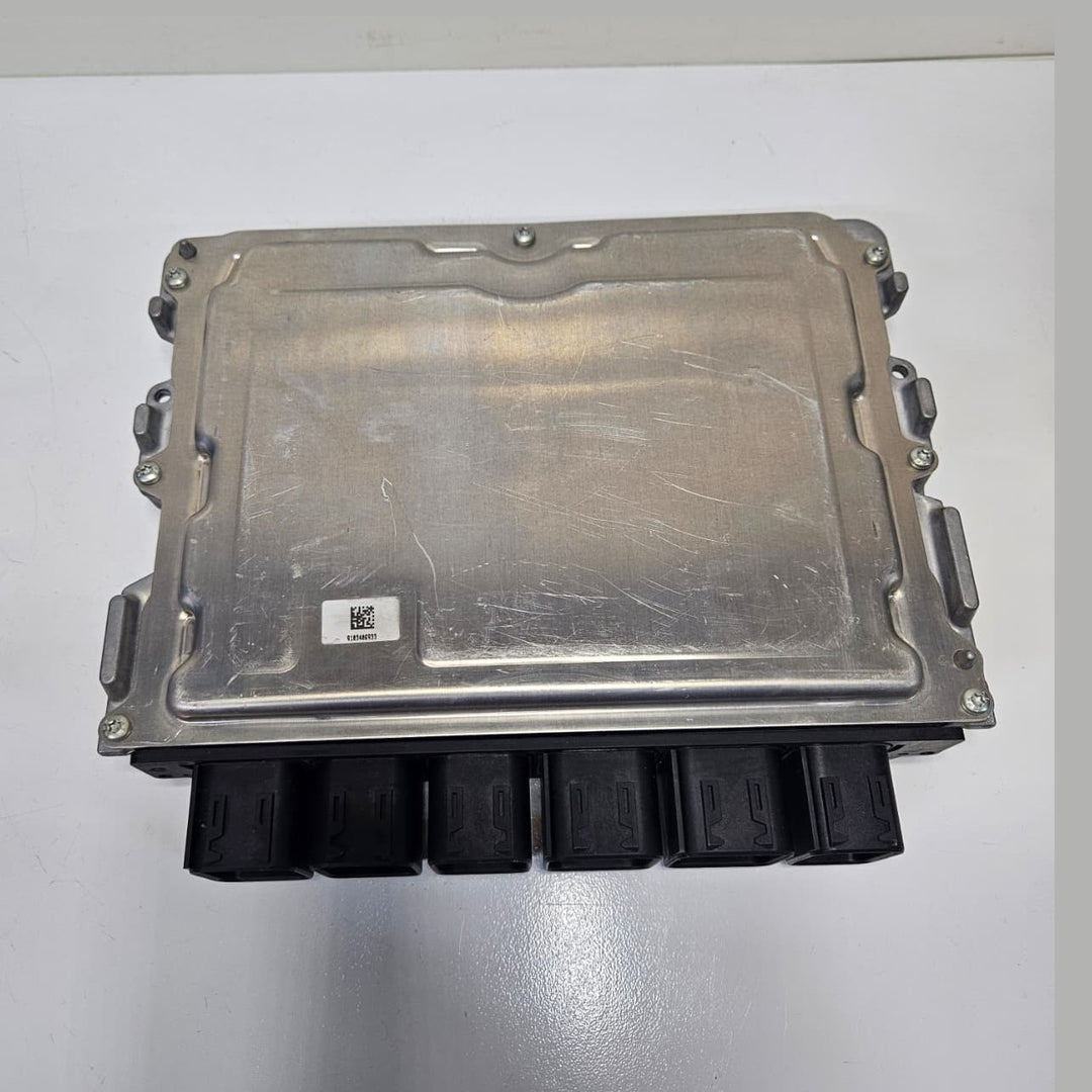 OEM BMW 3 Series G20 320d 2.0 B47 Diesel Engine Control Unit Bosch 8475468 OEM