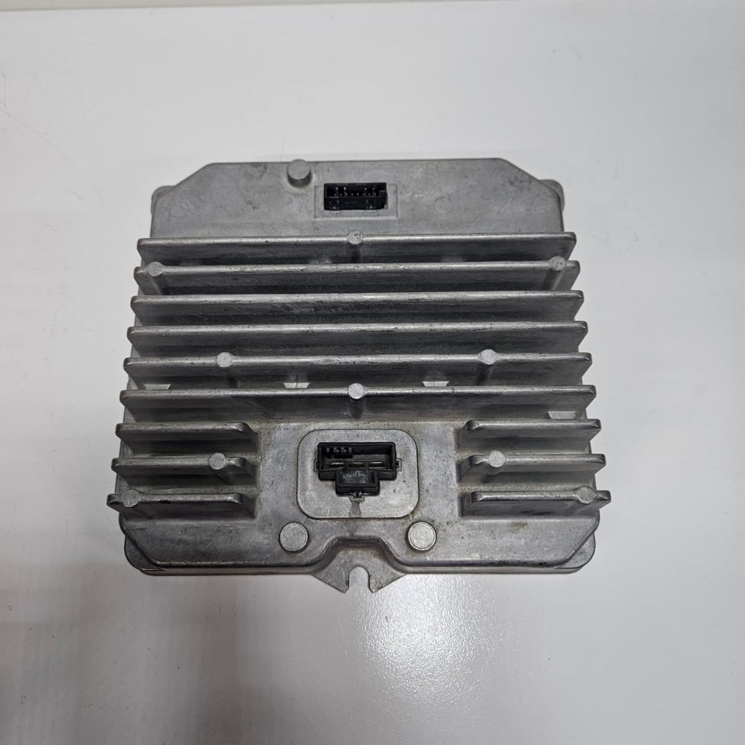 2017-2020 BMW 5 7 Series G30, G11 G12, X5 Power Control Module 9864884