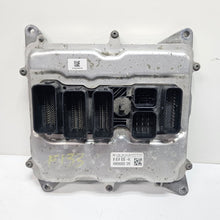 2011-2012 BMW F30 F31 N20 120i Engine Control Unit DME 8610635 OEM