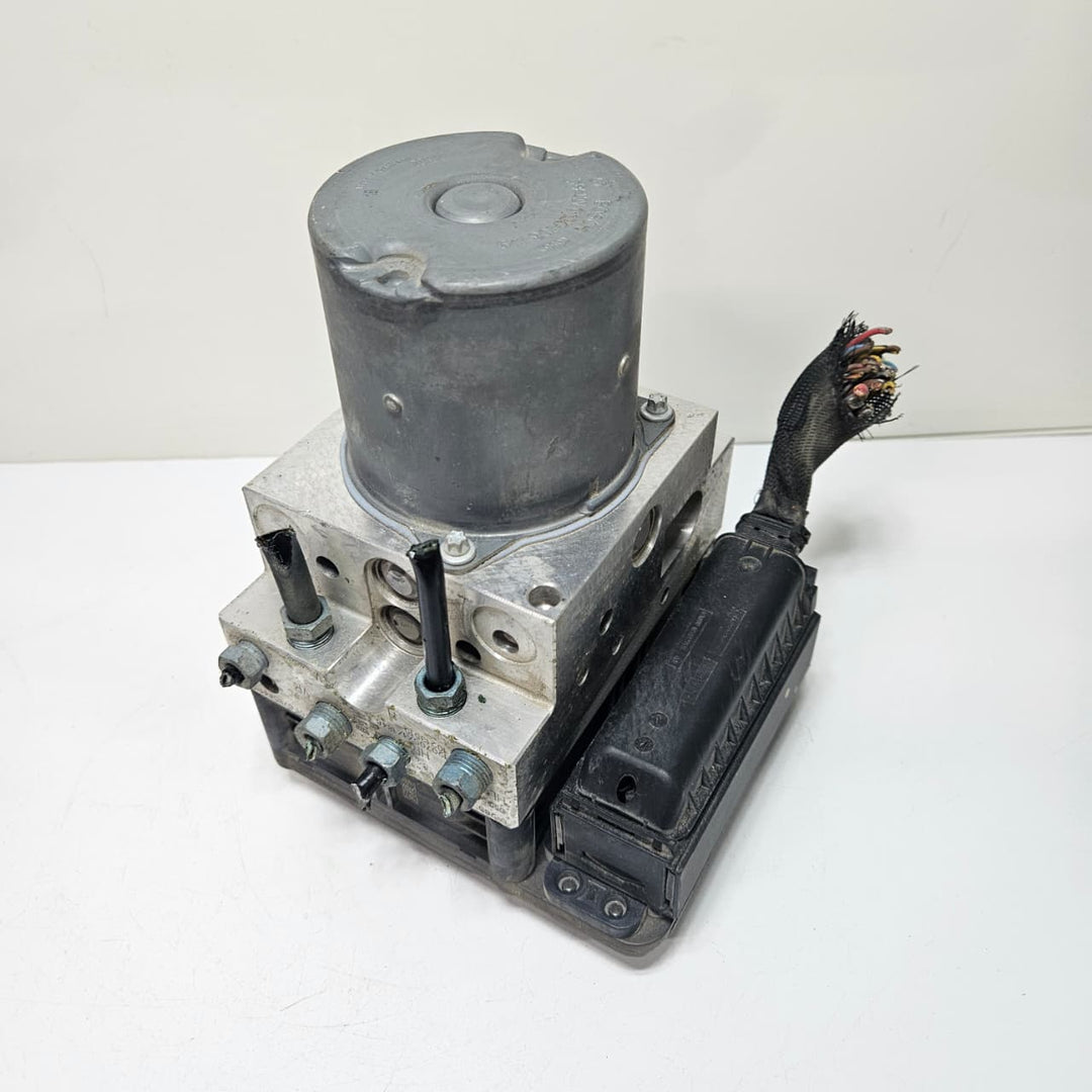 OEM BMW 5 Series F10 F11 ABS Hydraulic Unit Pump 6860154