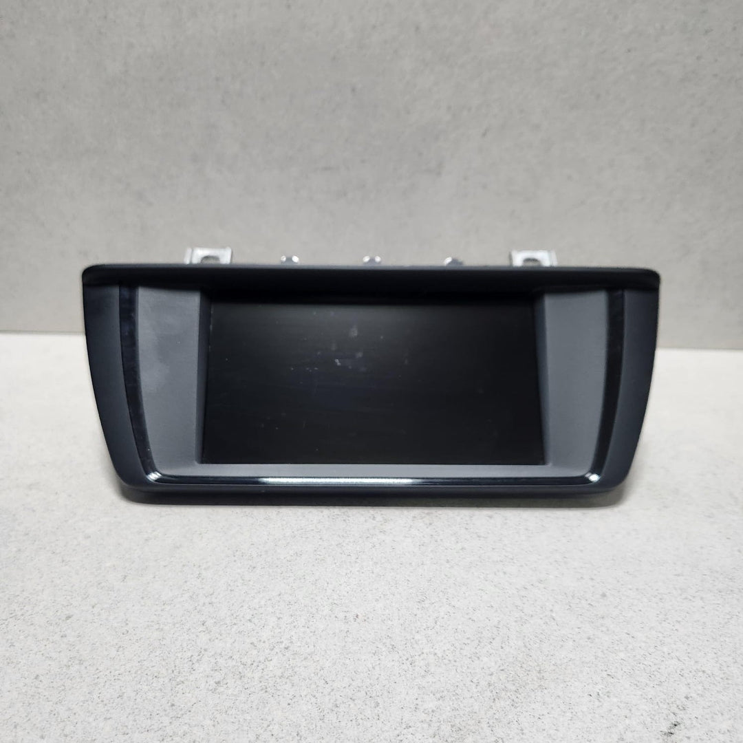 2012-2014 BMW 1 Series F20 F21 Dashboard Display Screen 9262752