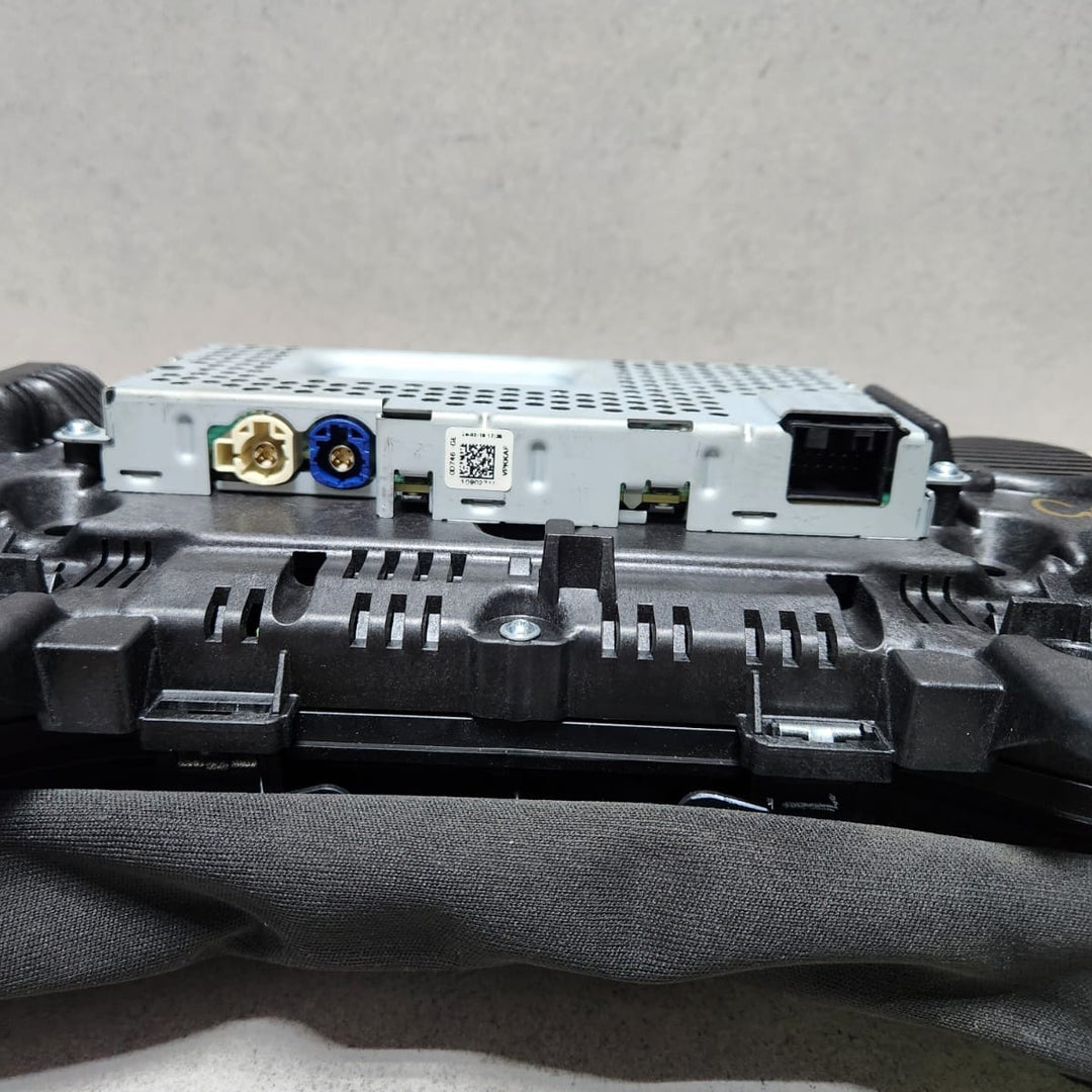 2017-2020 BMW 530i Instrument Cluster 9392558 G01 G12 G30 G32 G38 530E and 740E