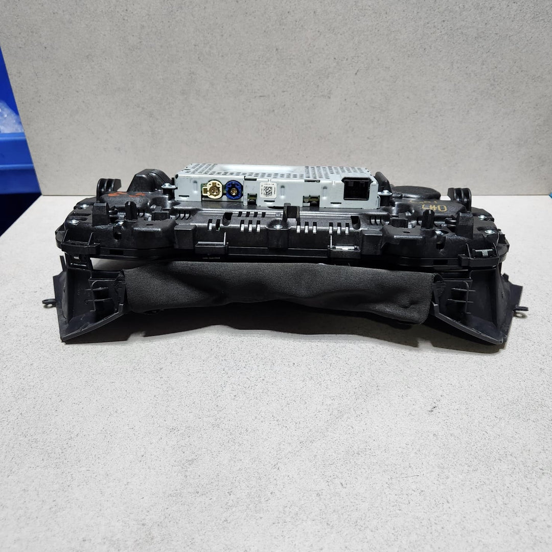 2017-2020 BMW 530i Instrument Cluster 9392558 G01 G12 G30 G32 G38 530E and 740E