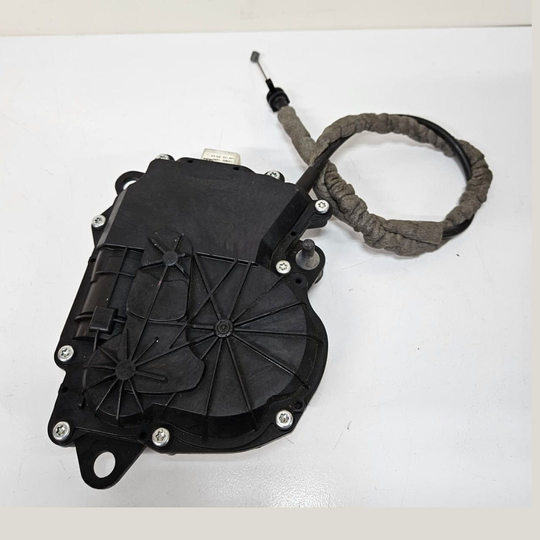 2010-2017 BMW 5 Series GT F07 535i GT Trunk Lid Lock Motor Actuator 7211168 USED