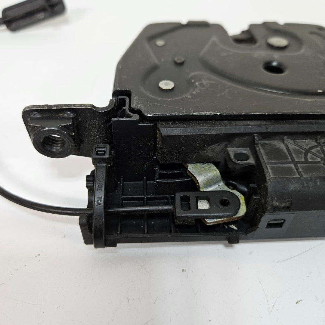 2010-2015 BMW X1 E84 Trunk Lid Latch 7200511 USED