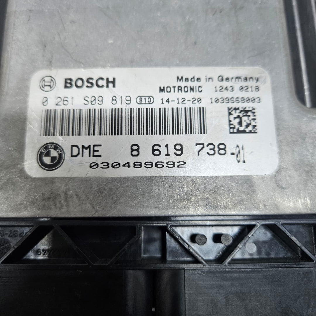 2010 BMW E87 E88 E90 E93 X1 N46 Engine Control Module Key Set 8619738 USED