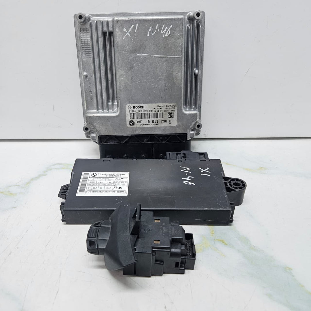 2010 BMW E87 E88 E90 E93 X1 N46 Engine Control Module Key Set 8619738 USED