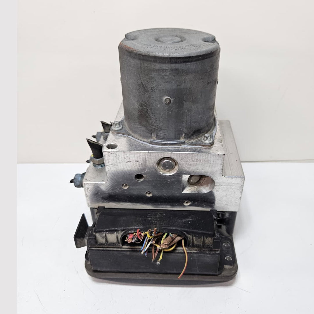 2011-2014 BMW X5 X6 E70 E71 ABS Brake Pump Module 6798284 USED