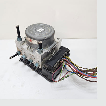 2013-2020 BMW 3 4 Series F32 F33 F36 320i ABS Control Module 6868639-6868640
