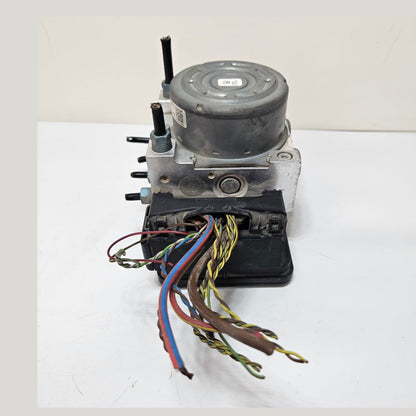 2013-2020 BMW 3 4 Series F32 F33 F36 320i ABS Control Module 6868639-6868640