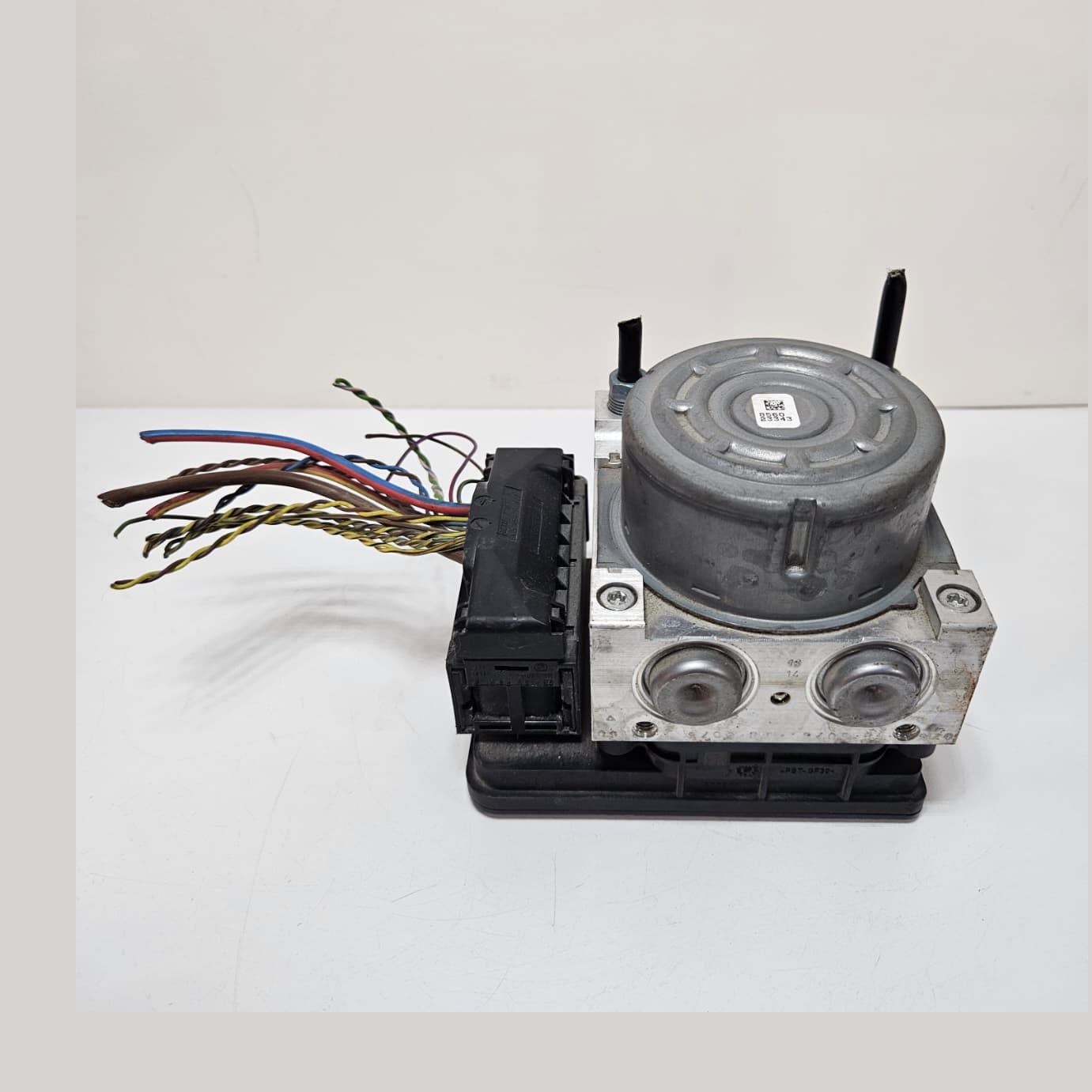 2013-2020 BMW 3 4 Series F32 F33 F36 320i ABS Control Module 6868639-6868640