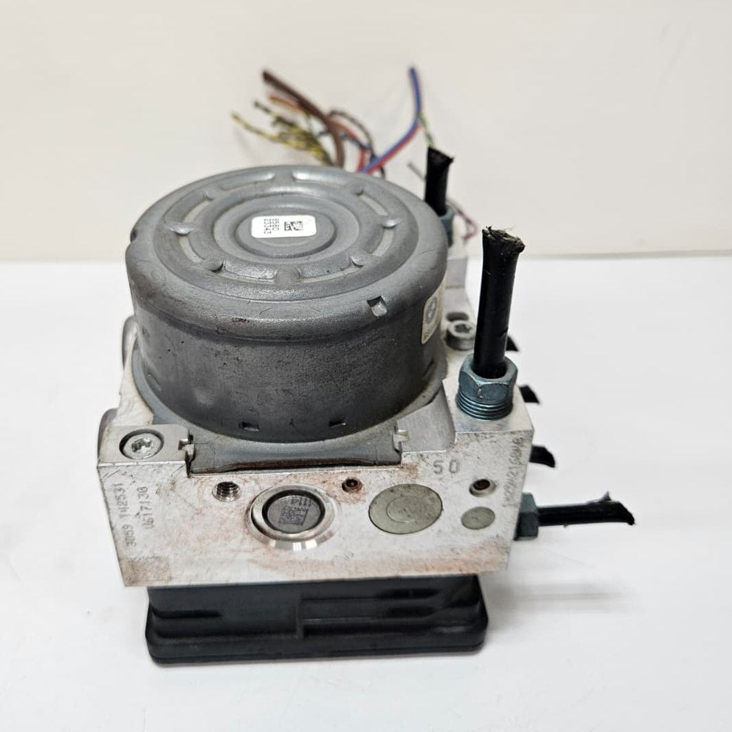 2013-2020 BMW 3 4 Series F32 F33 F36 320i ABS Control Module 6868639-6868640