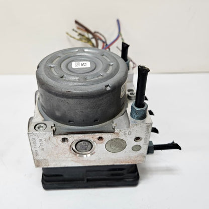 2013-2020 BMW 3 4 Series F32 F33 F36 320i ABS Control Module 6868639-6868640