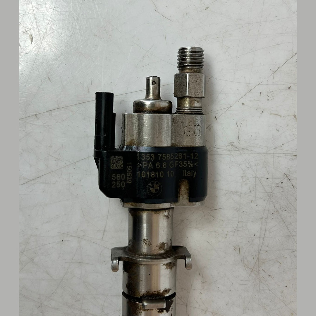 BMW E70 E71 E90 E92 F01 F07 F10 F12 N63 S63 N54 Petrol Fuel Injector Index 12 OEM (7585261-12)