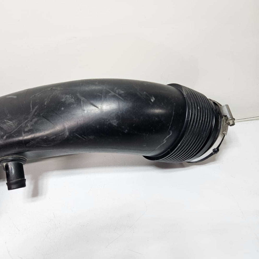 2014-2018 BMW 640i 740i X5 X6 X4 xDrive Engine Air Intake Duct 7605585 USED