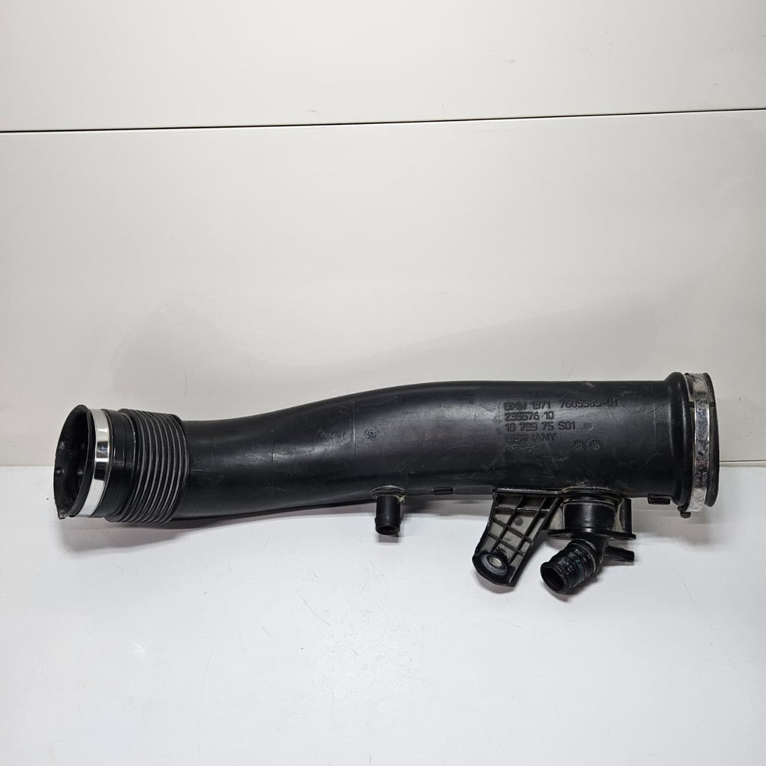 2014-2018 BMW 640i 740i X5 X6 X4 xDrive Engine Air Intake Duct 7605585 USED