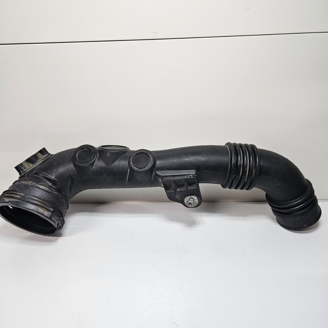 BMW 1 3 Series E82 E88 135i 335i N55 Engine Air Intake Hose 7599294