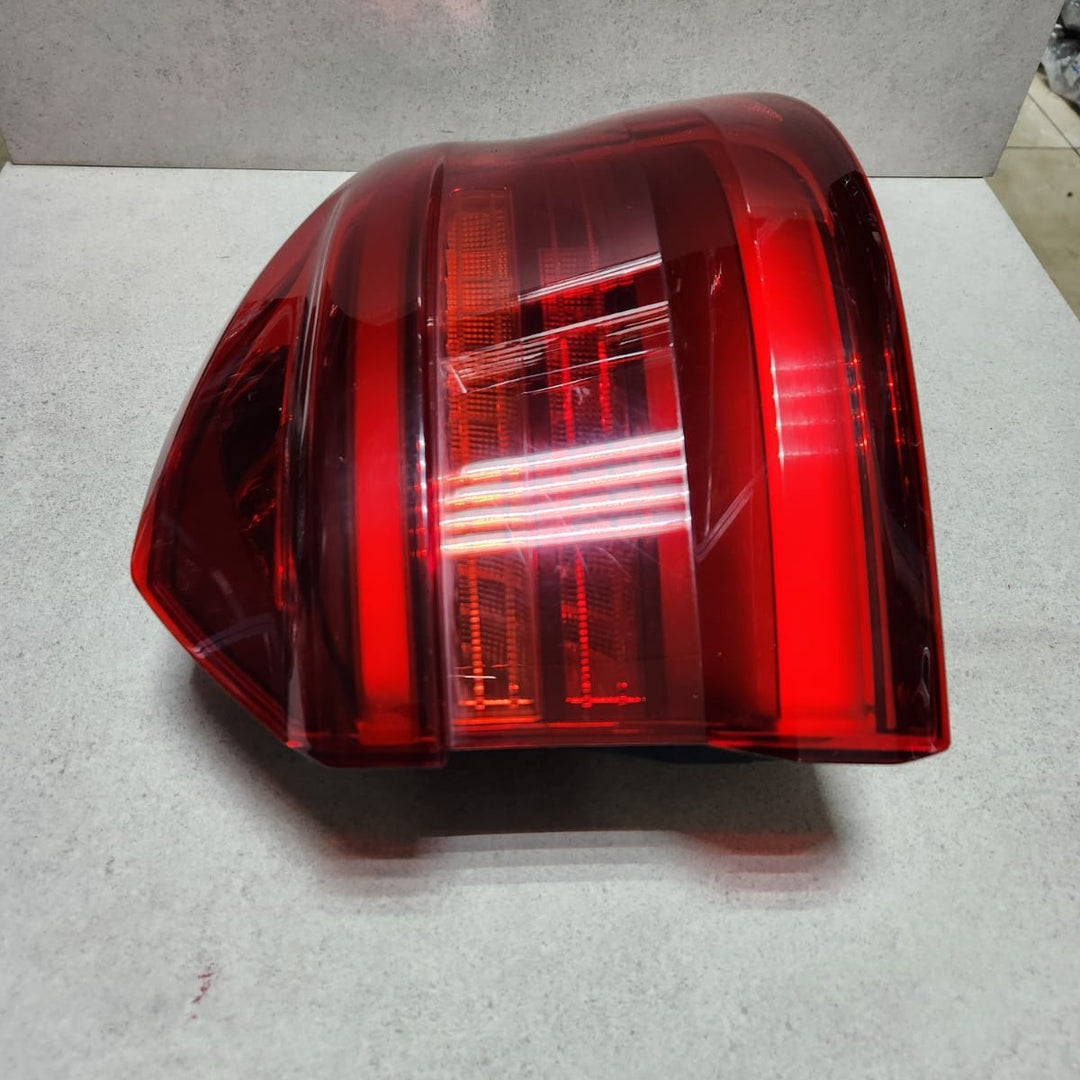 2017-2019 BMW X3 Outer Tail Light 7408738 X3 G01