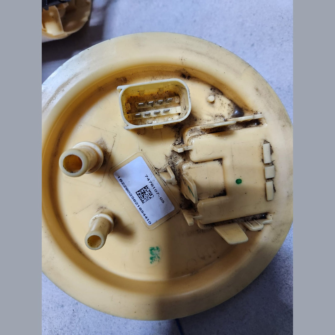 BMW Fuel Pump DIESEL 7476107 5 Series G30 6 Series G32 and 8 Series G14