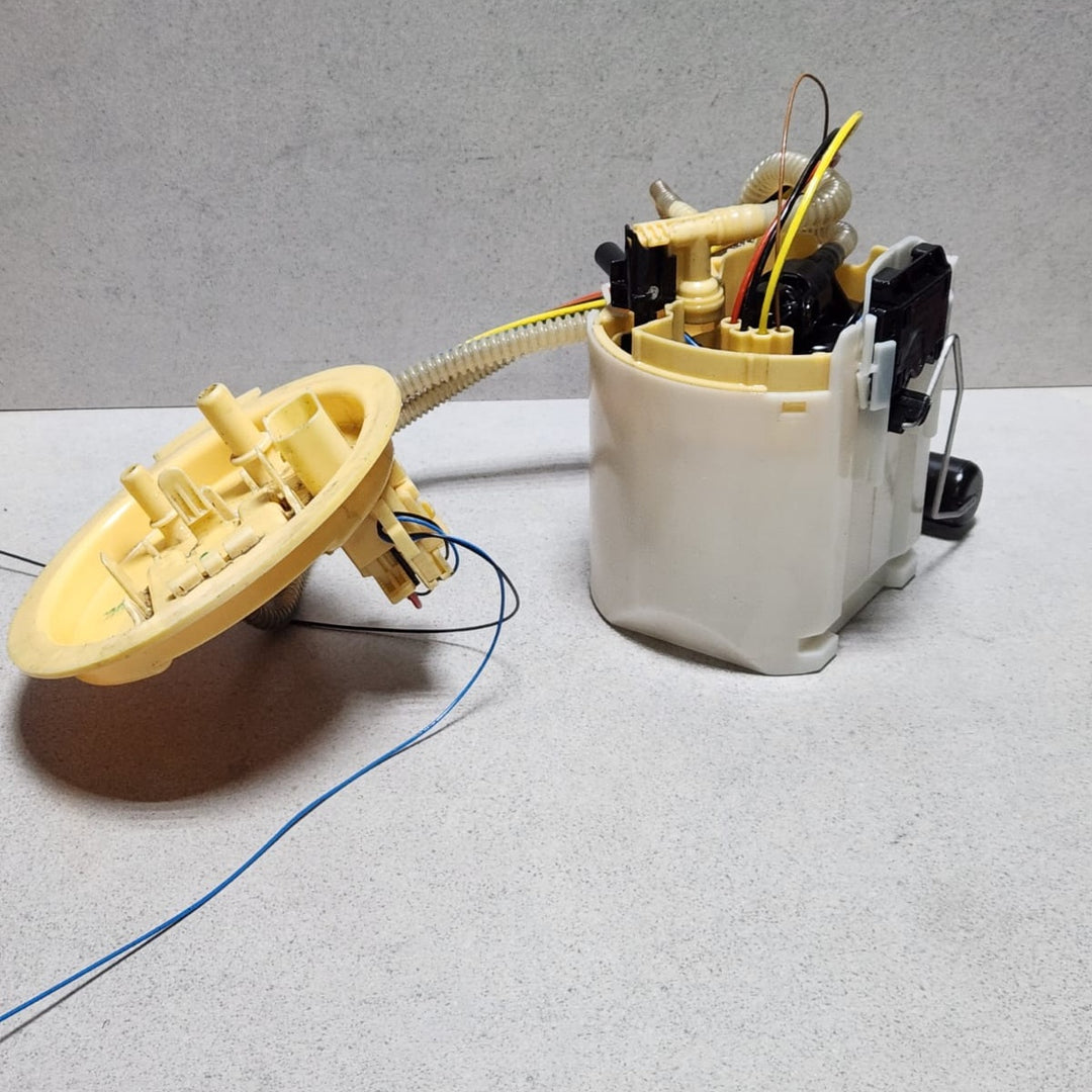 BMW Fuel Pump DIESEL 7476107 5 Series G30 6 Series G32 and 8 Series G14