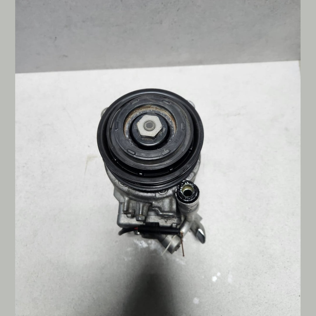 2015-2018 BMW X3 Air Conditioning Compressor 9216467 X3 F25