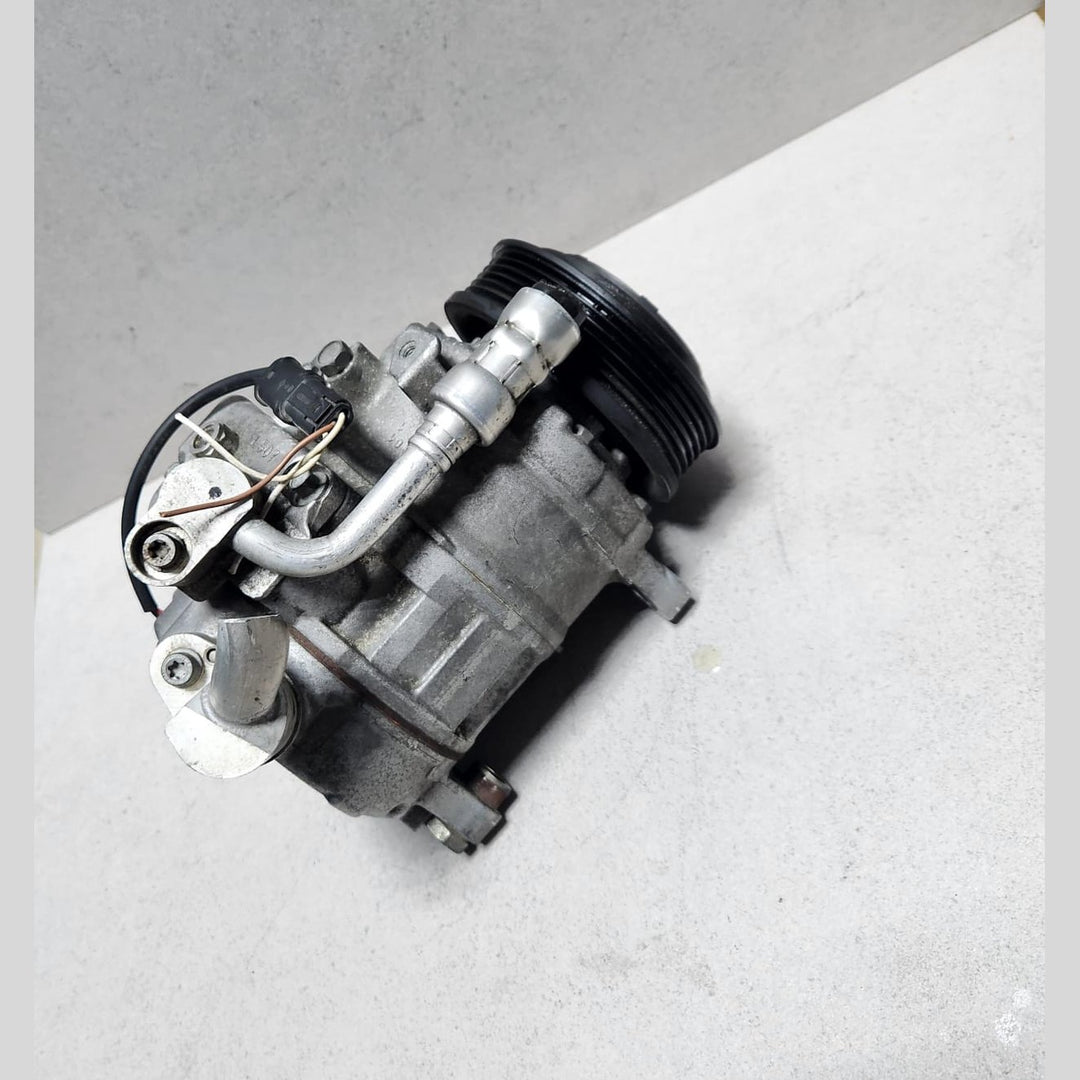 2015-2018 BMW X3 Air Conditioning Compressor 9216467 X3 F25