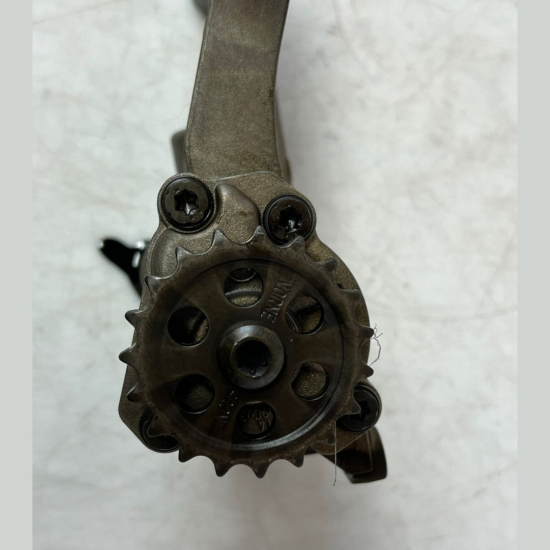 BMW E60 E63 E90 E91 E92 E83 E70 X5 3.0D M57N2 Engine Oil Pump (7792945) – OEM