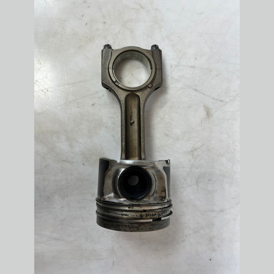 2009 BMW X5 E70 M57 D30 3.0D Piston – OEM Diesel Engine Part