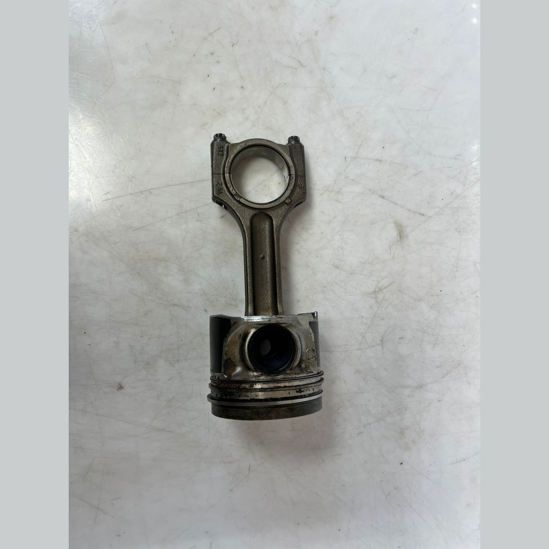2009 BMW X5 E70 M57 D30 3.0D Piston – OEM Diesel Engine Part