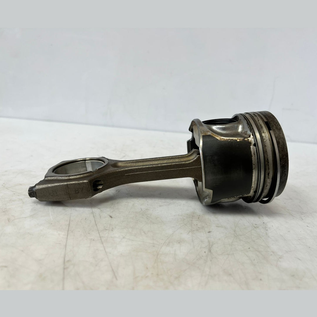 2009 BMW X5 E70 M57 D30 3.0D Piston – OEM Diesel Engine Part