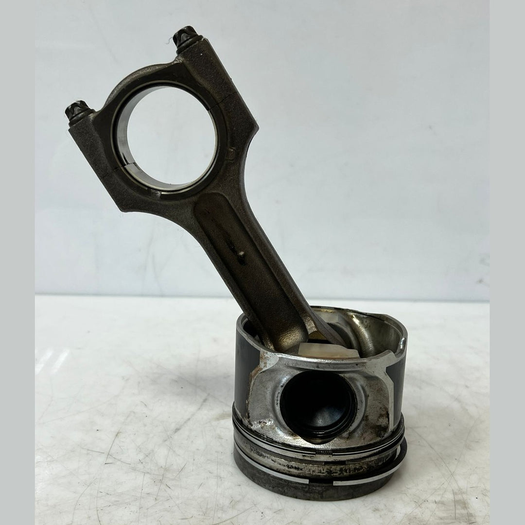 2009 BMW X5 E70 M57 D30 3.0D Piston – OEM Diesel Engine Part
