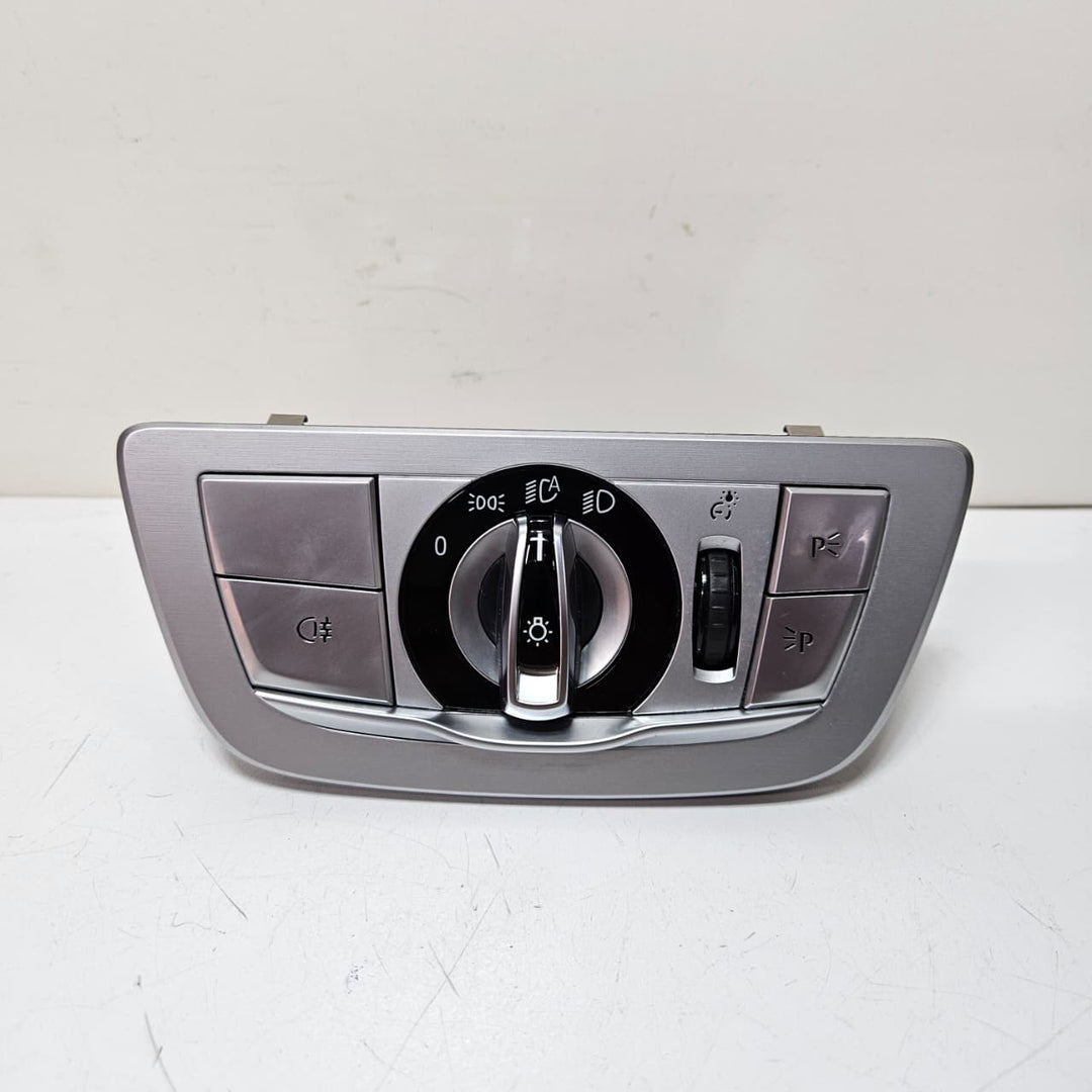 2012 BMW 7-Series G11 G12 740i Light Fog Light Control Switch 6841890