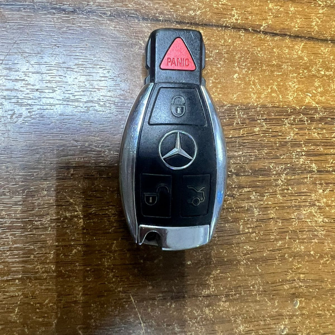 MERCEDES BENZ Factory OEM KEY FOB 3 BUTTON Keyless Entry Remote GENUINE