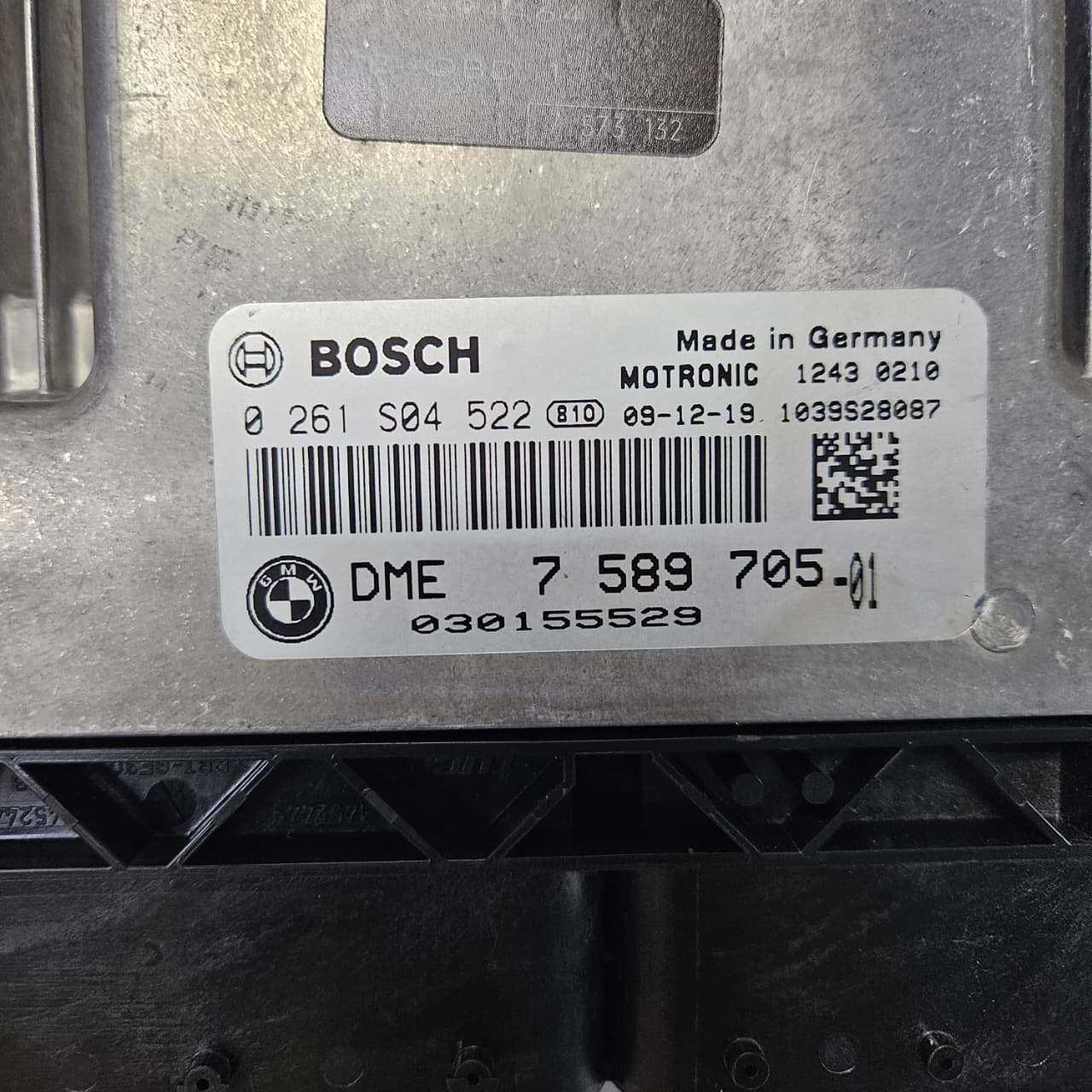 BMW Engine Control Unit DME ECU SET E90  E60 118i 120i 318i N46N engine 7589705