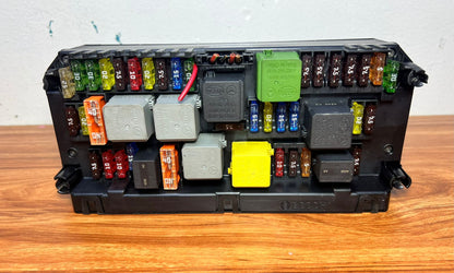 2014 Mercedes-Benz E300 Front Fuse Box Sam Control Unit A2129009025 W212 W204