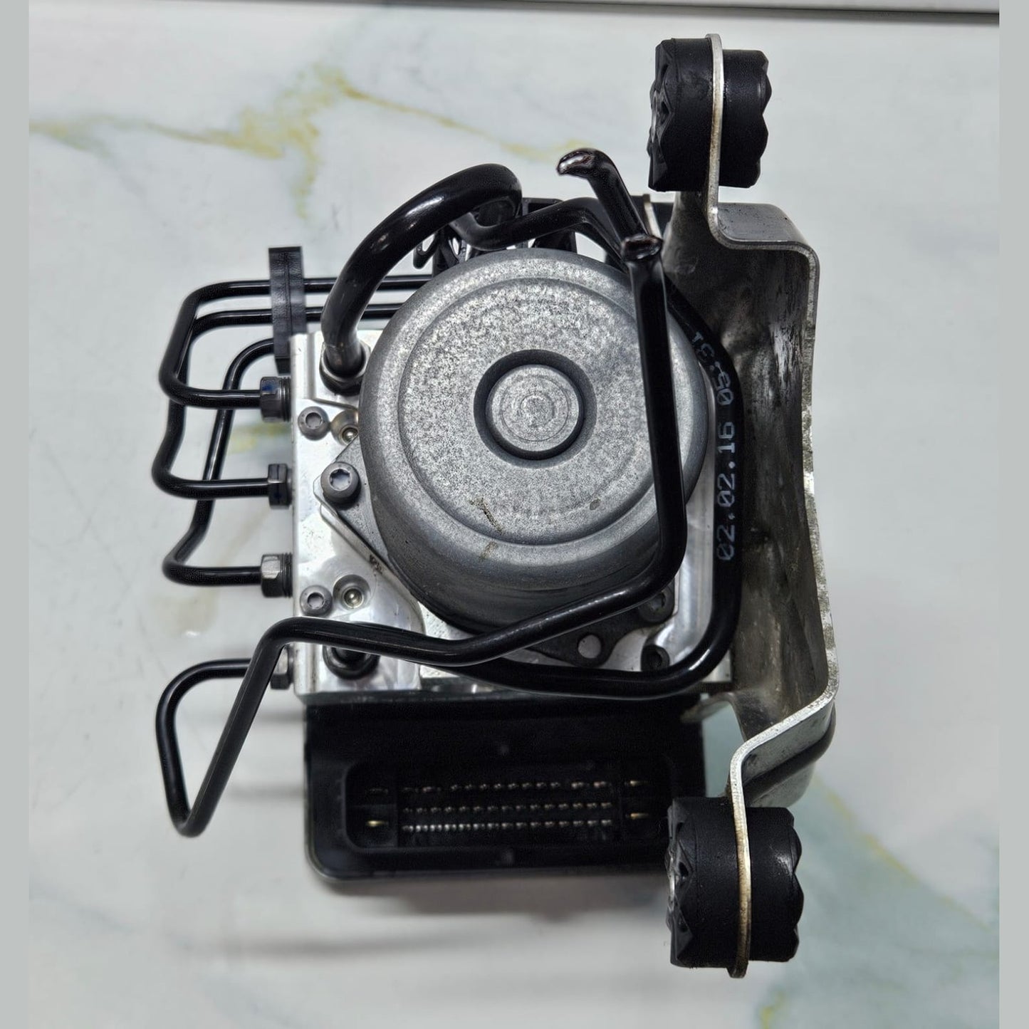 2016-2019 BMW G11 G12 7 Series, G30 5 Series, G01 X3 Abs Pump Module 6880538 OEM