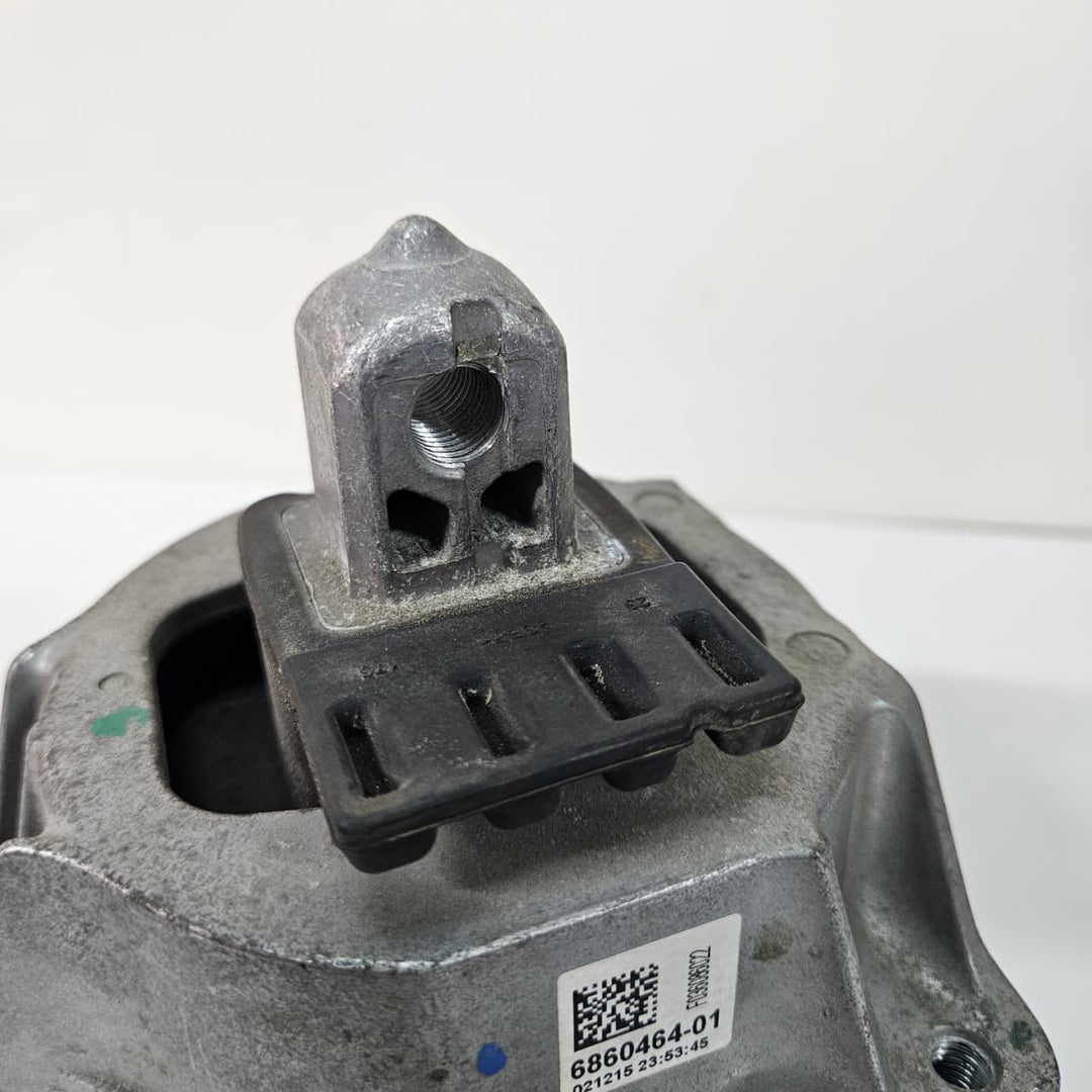 OEM BMW 5 6 7 Series G30 G38 G11 G12 G15 Engine Mount Right 6860464