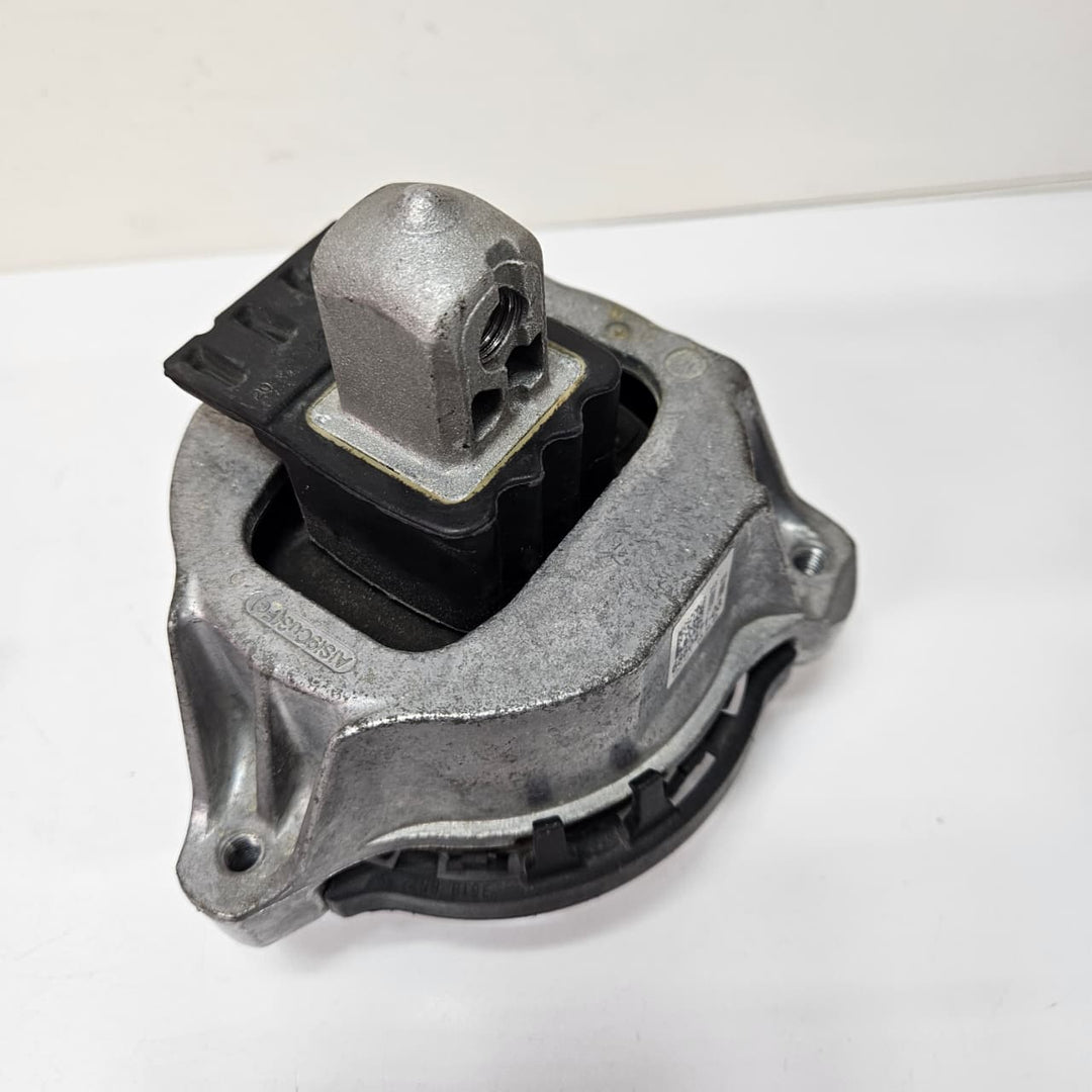 2018-2023 BMW G20 G21 X3 G01 X4 G02 Engine Mount Left 6860471 USED